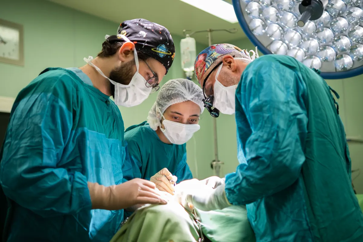 Surgeons at work in the operation theatre